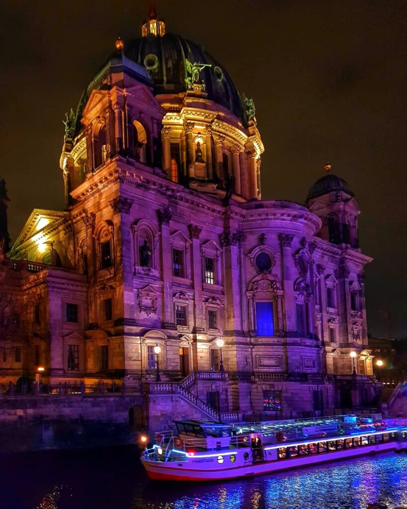 Berlin Cathedral up in lights