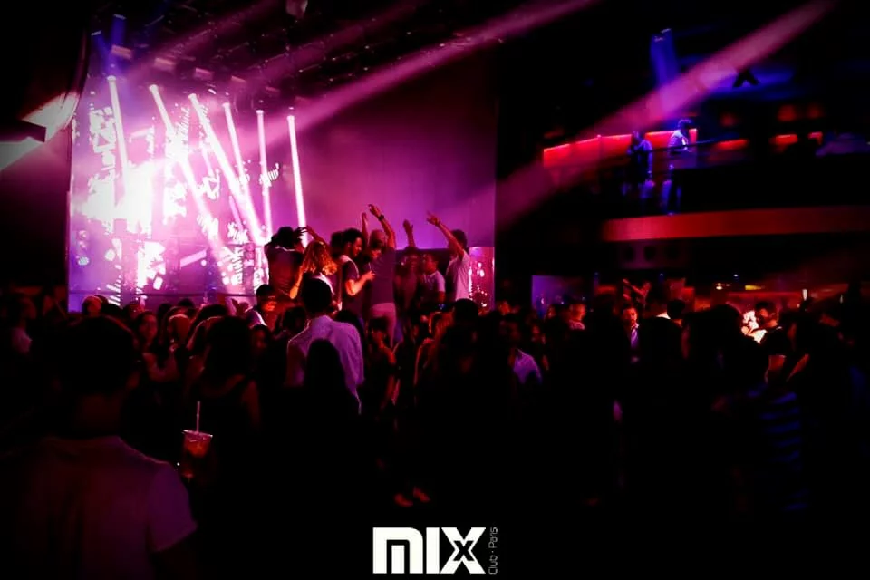 party at Mix Club Paris †