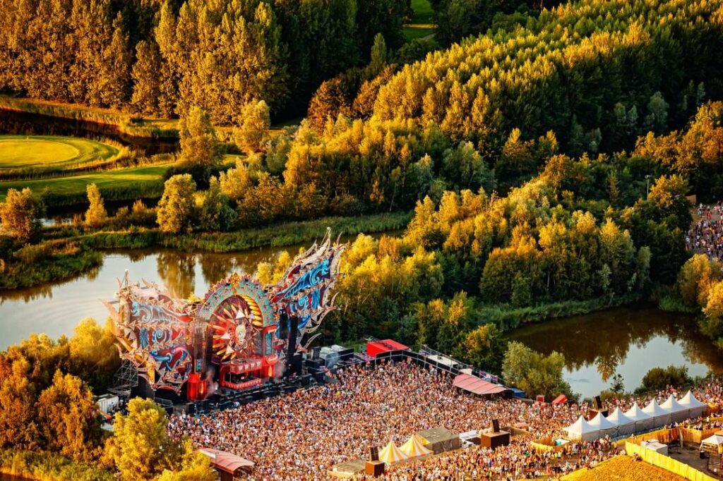 mysteryland-festival-grounds-from-above