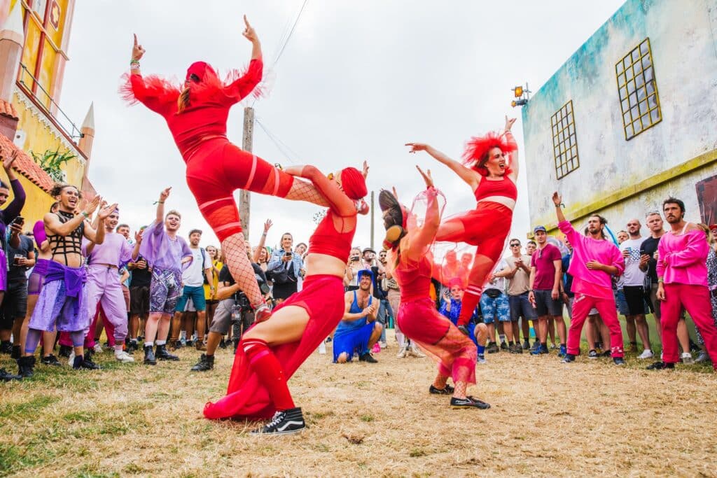 dance-performance-at-boomtown-festival