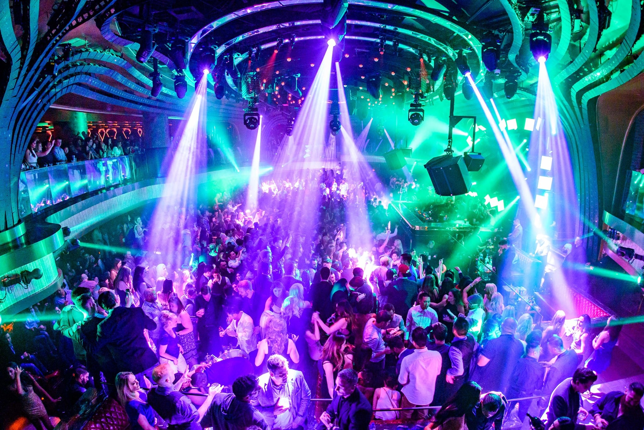 party at JEWEL Nightclub Las Vegas