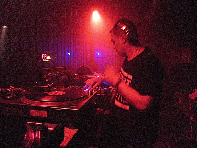 dj-playing-music-at-tresor-berlin