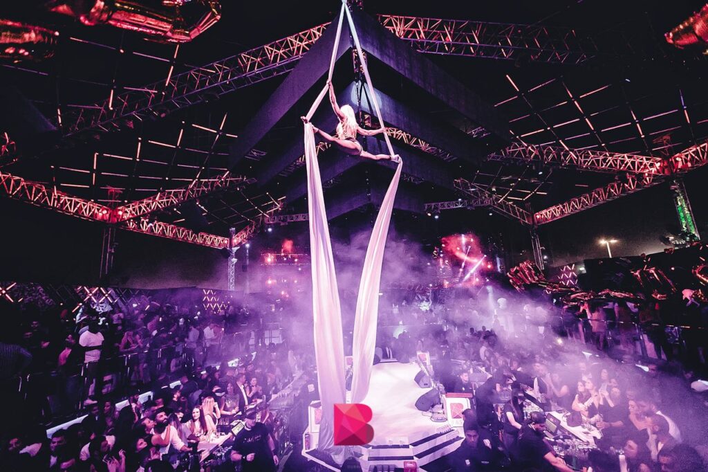 aerial-performance-at-base-dubai-nightclub