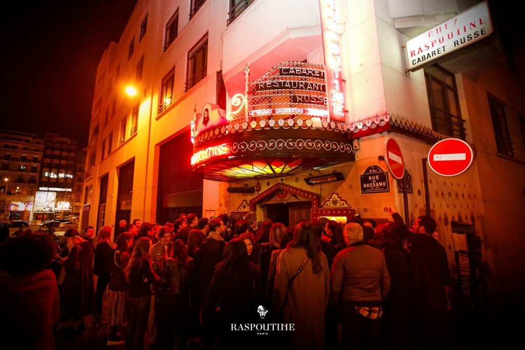 entrance-of-raspoutine-nightclub-in-paris