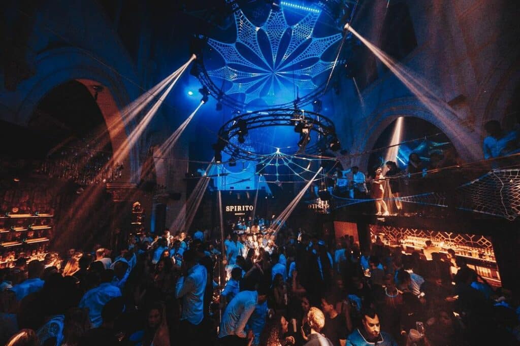 party-event-at-spirito-nightclub-brussels