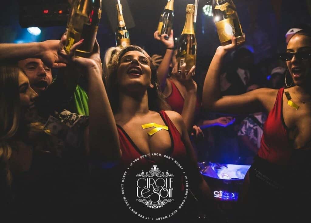 bottle-girls-at-cirque-le-soir-london