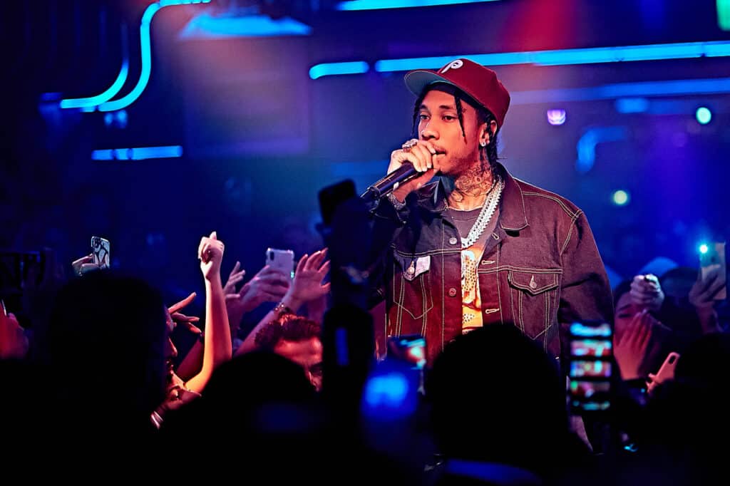 tyga-perfoming-at-1-oak-dubai