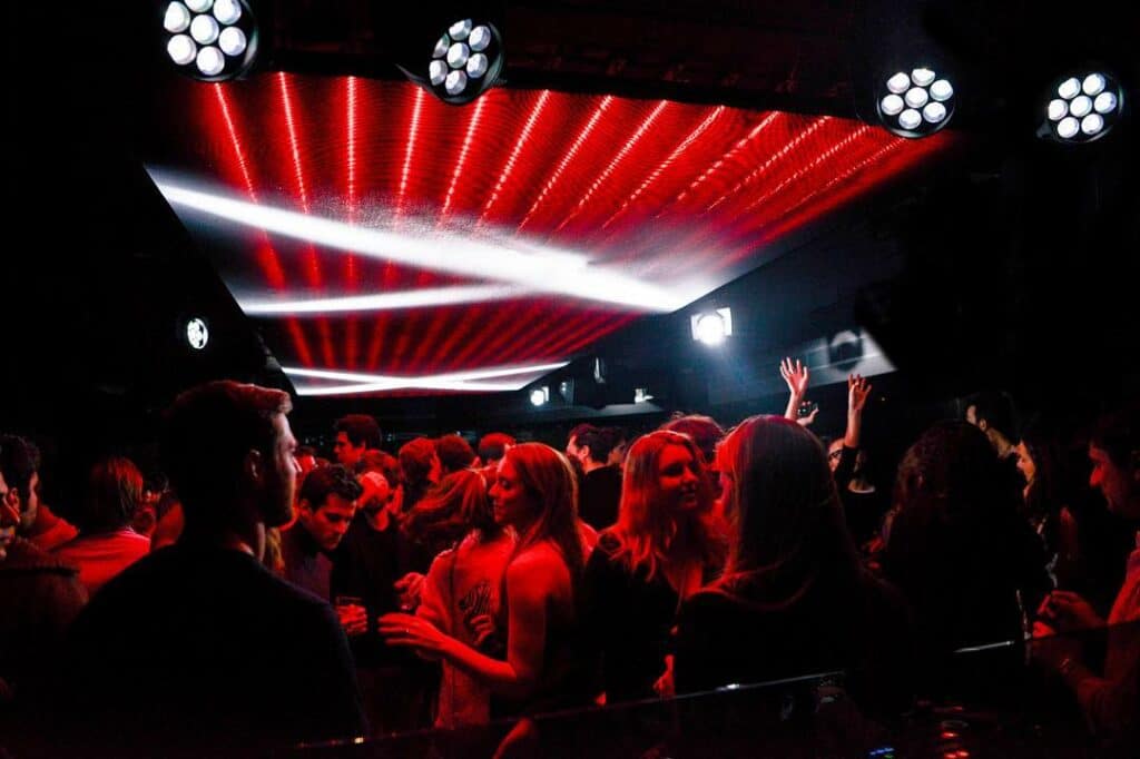 people-partying-at-armani-prive-club-in-milan