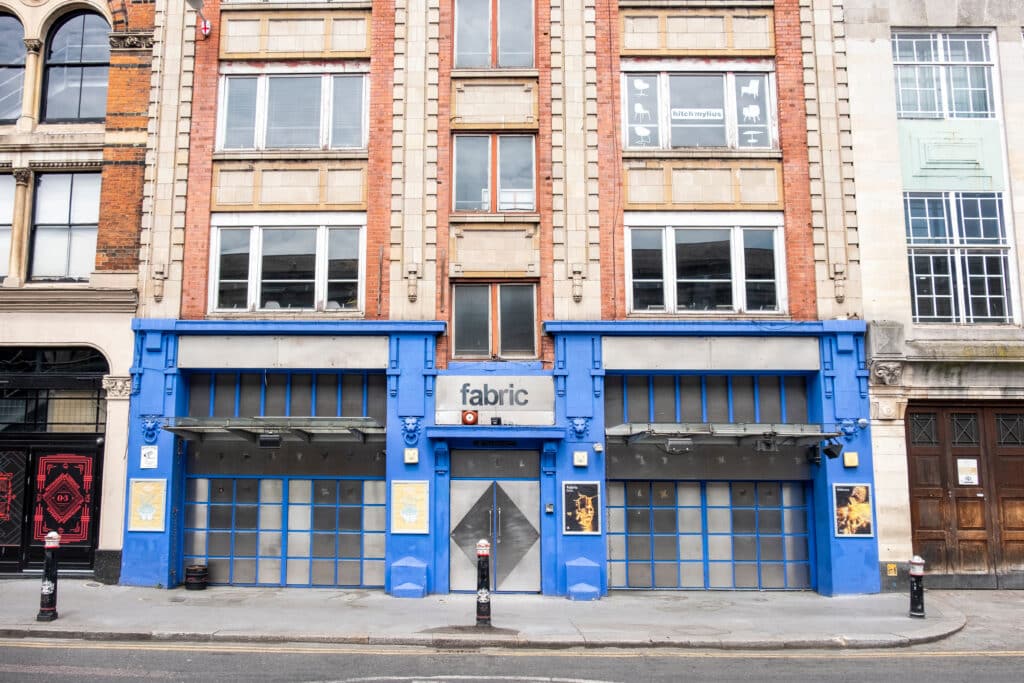 entrance-at-fabric-london-club