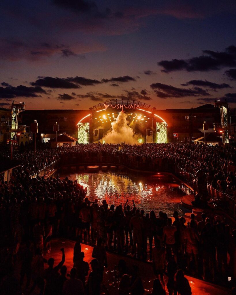 view-of-the-stage-at-night-ushuaia-ibiza