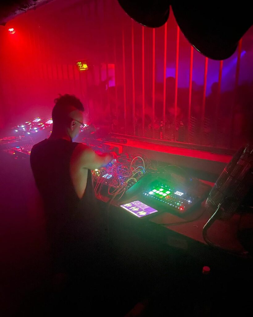 dj-playing-at-tresor-nightclub-berlin