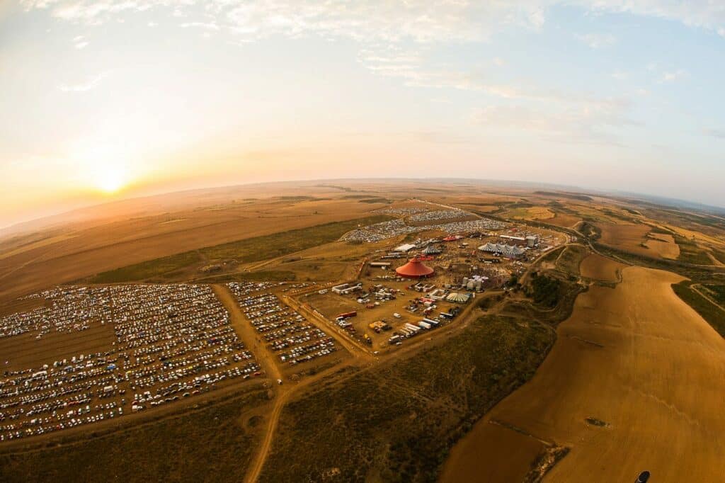 view-of-monegros-desert-festival-from-above