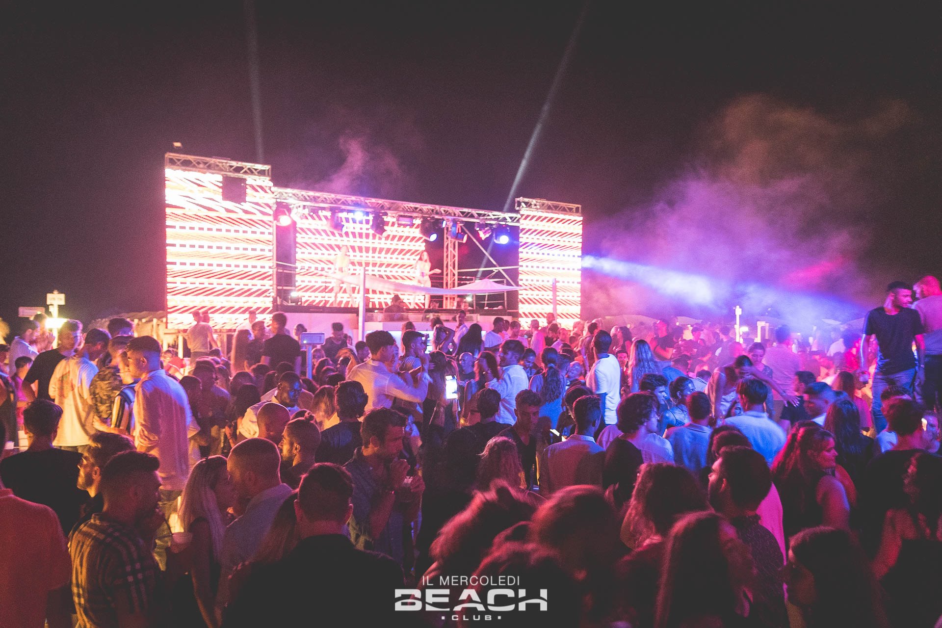 party at Beach Club Forte dei Marmi