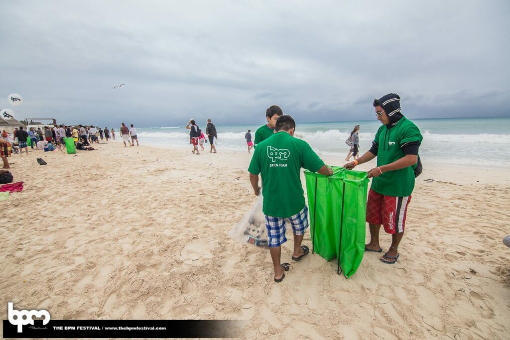 people-cleaning-a-beach-at-BPM-Festival