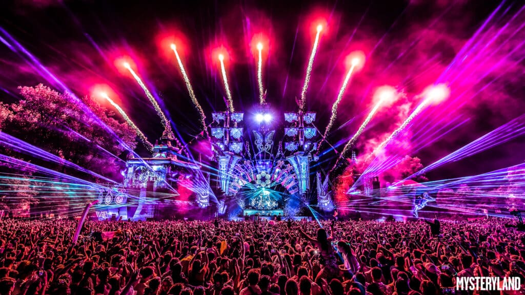 stage-design-at-mysteryland-festival