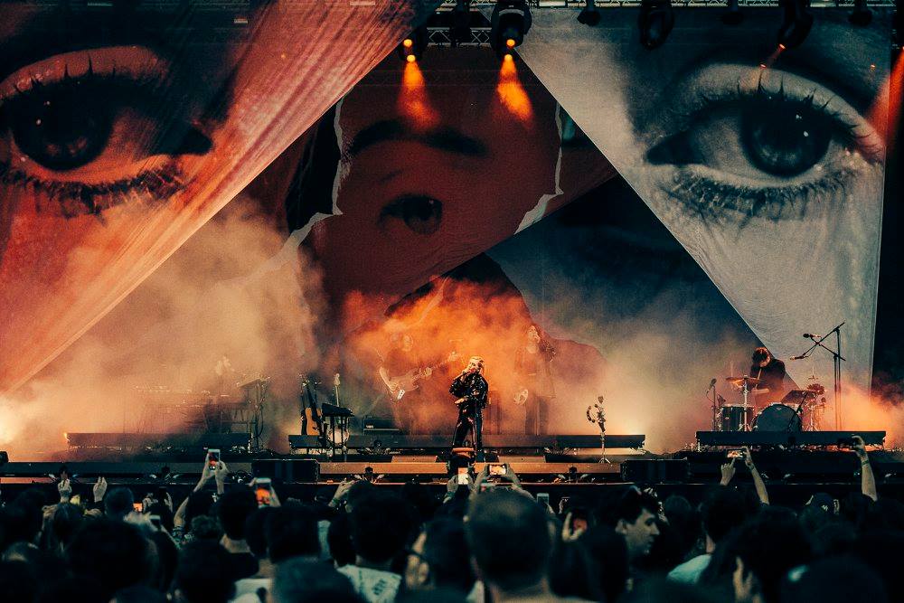 lykke-li-perfoming-on-stage-at-primavera-sound-festival