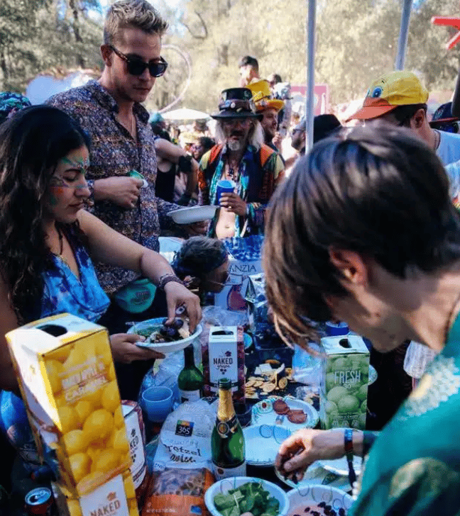 wine-and-cheese-party-at-desert-hearts-festival