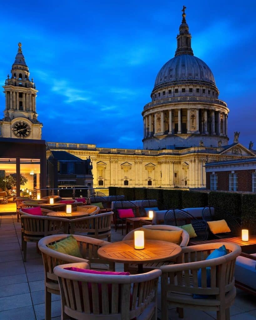 view-from-sabine-rooftop-bar-london