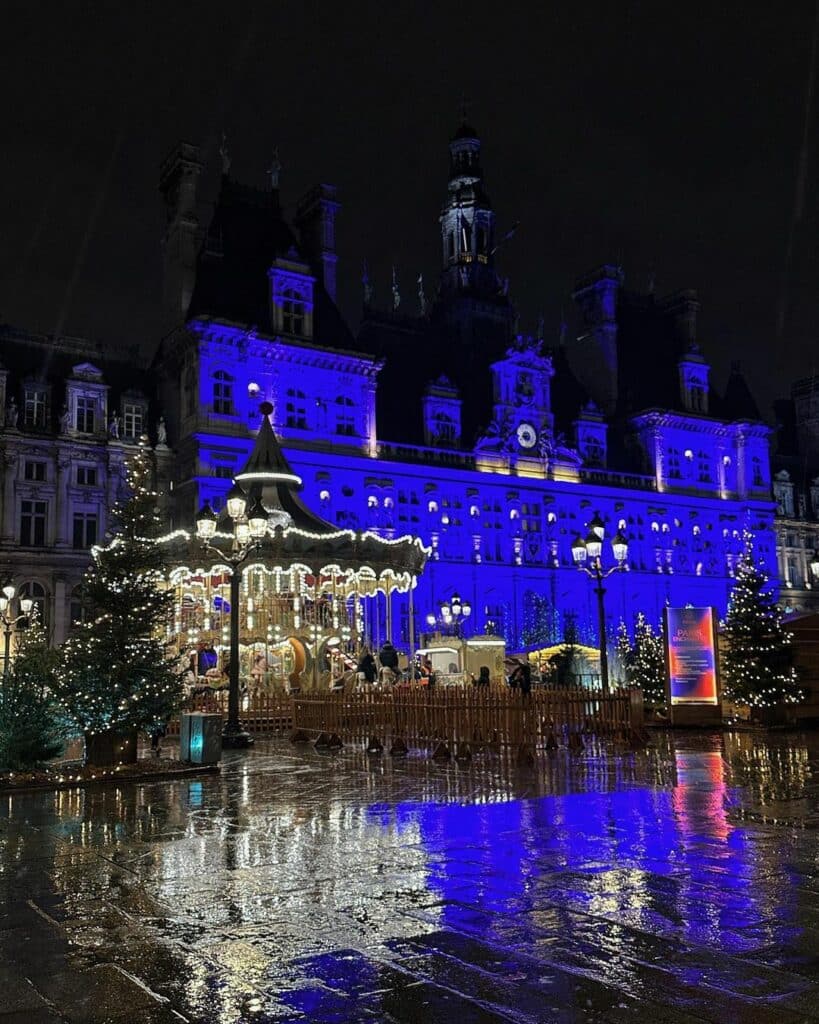 hotel-de-ville-paris-at-night