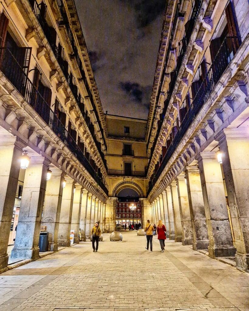 plaza-mayor-arhitecture-madrid