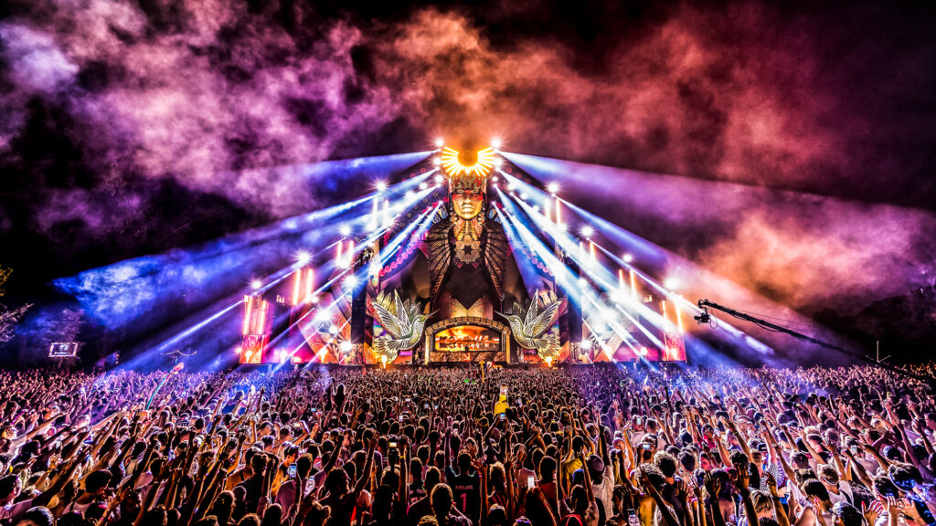 fireworks-at-mysteryland-main-stage
