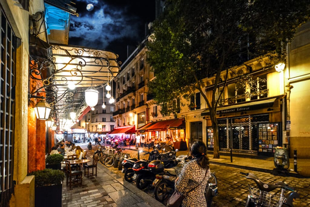 the-latin-quarter-nightlife-hotspot-in-paris