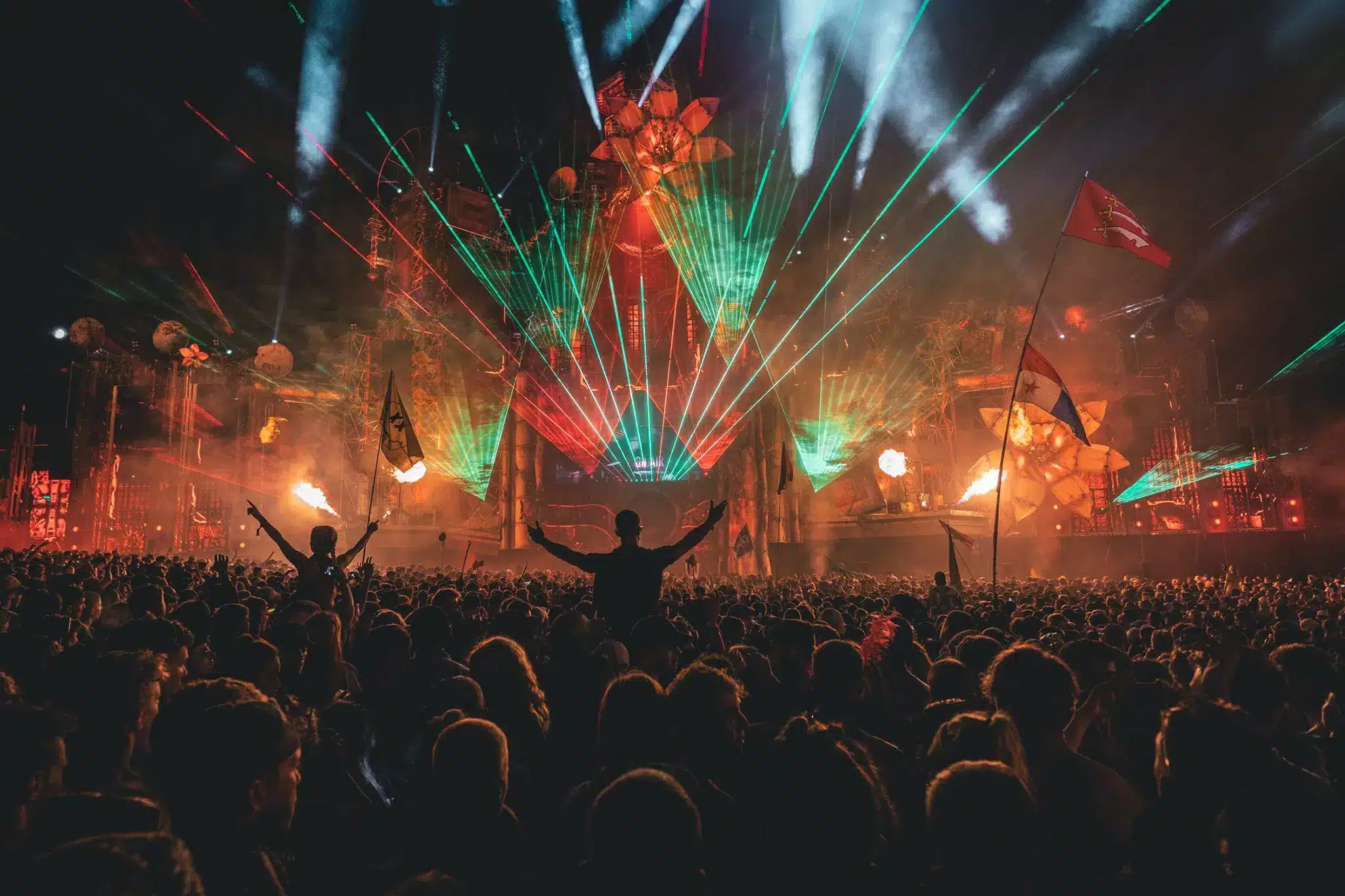 main-stage-at-boomtown-festival