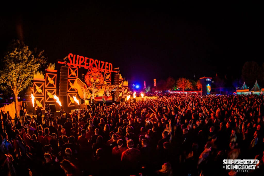 stage-at-supersized-kingsday-festival
