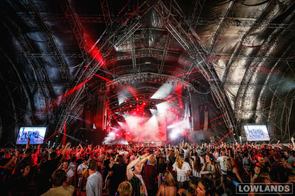 silent-disco-at-lowlands-festival