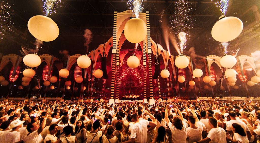 crowds-at-sensation-festival-amsterdam