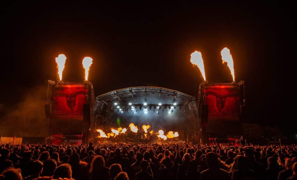 artists-perfoming-on-stage-at-bloodstock-festival