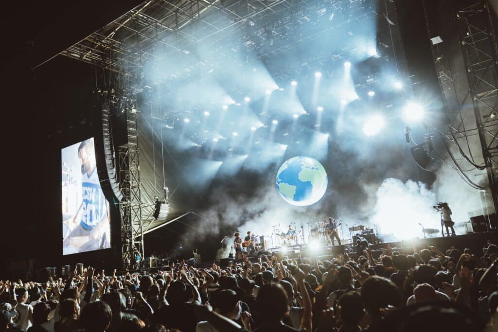 stage-up-close-at-Fuji-Rock-Festival-in-japan