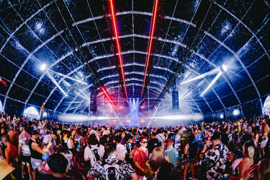 laser-lights-at-hard-summer-festival