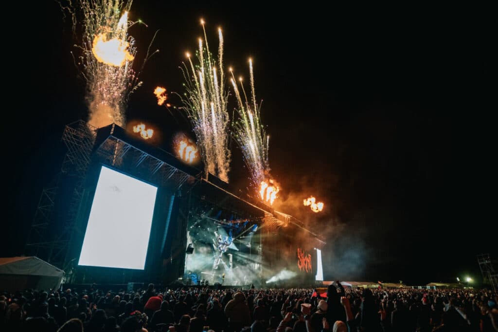 stage-at-hell-and-heaven-metal-fest