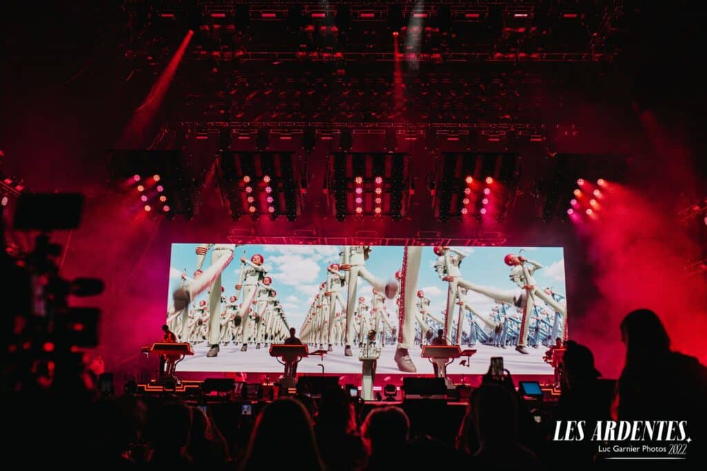 stage-at-les-ardentes