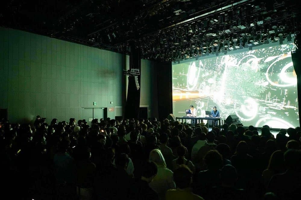 Stage-at-Mutek-Japan