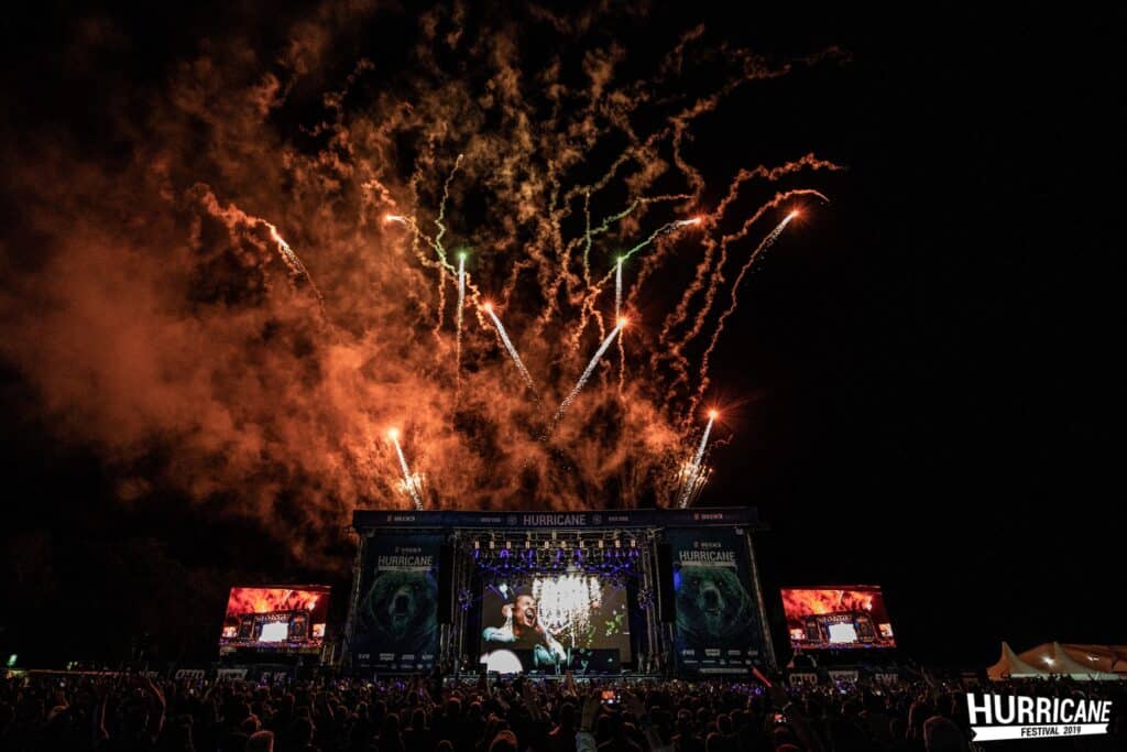 fireworks-at-hurricane-festival-stage