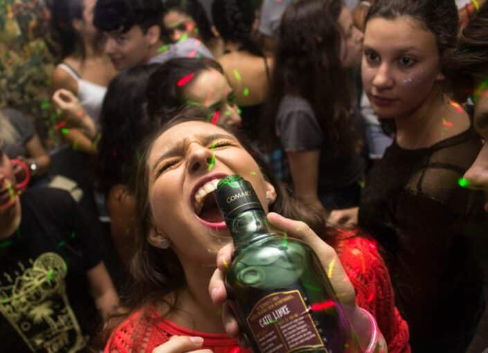 college-women-binge-drinking