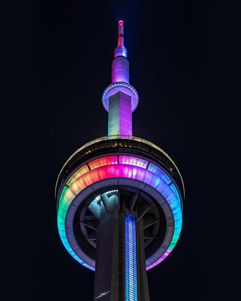 view-of-cn-tower-observation-deck-toronto