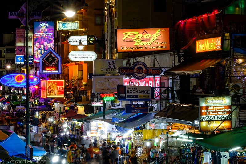 nightlife-in-khao-san-bangkok