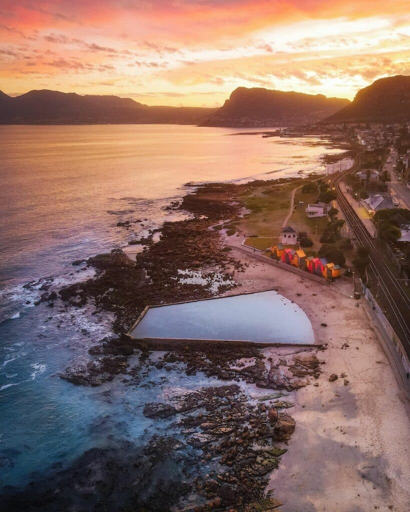 st-hames-beach-at-sunset-in-capetown