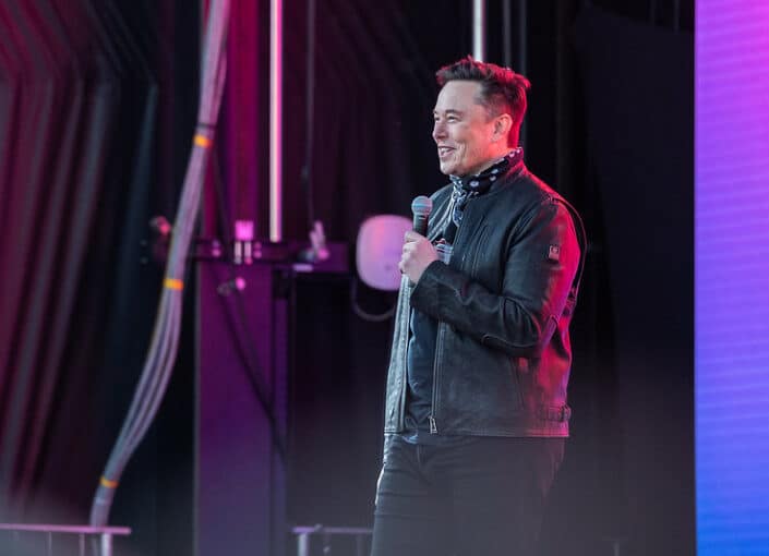 elon-musk-on-stage