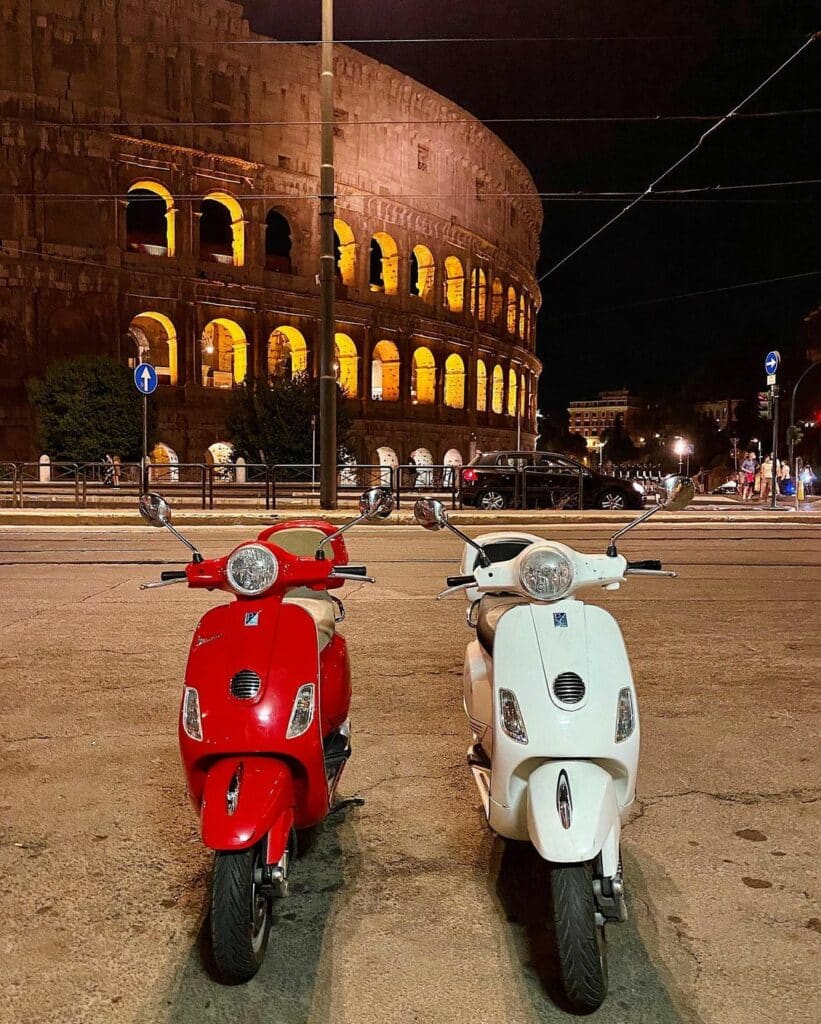 vespa-scooters-at-scooteroma-tours-in-rome