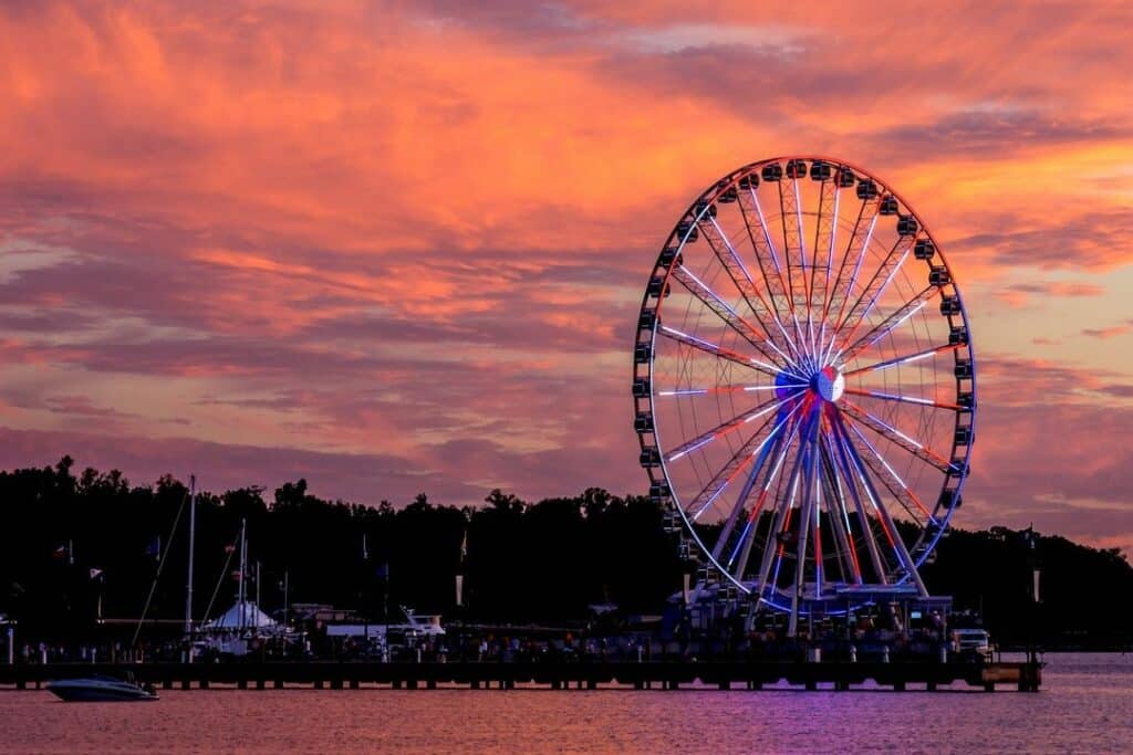 view-of-capital-wheel-at-sunset-in-Washington