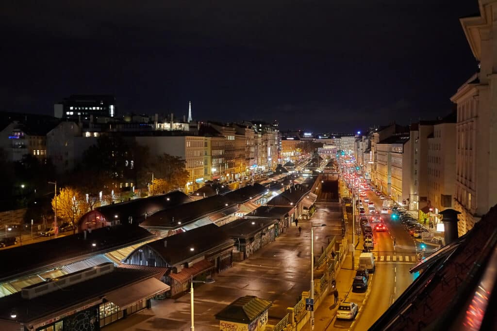 nightlife-Naschmarkt-in-vienna