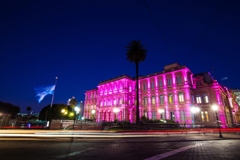 view-of-casa-rosada-at-night-buenos-aires